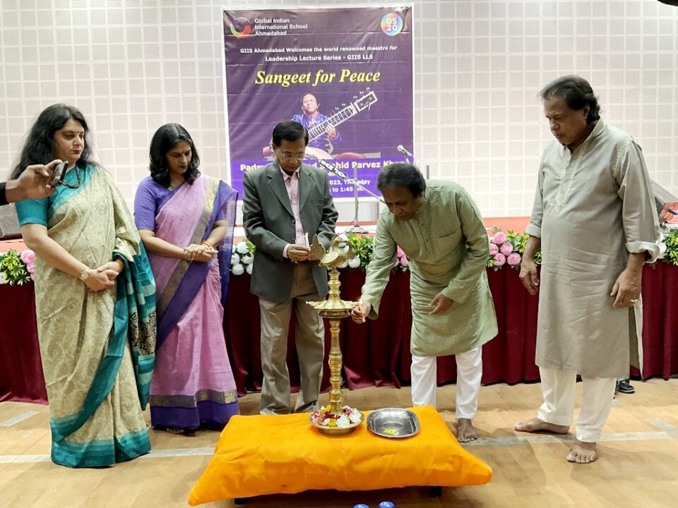 Padma Shri awardee Sitar Maestro - Ustad Shahid Parvez Khan visits Global Indian International School in Ahmedabad